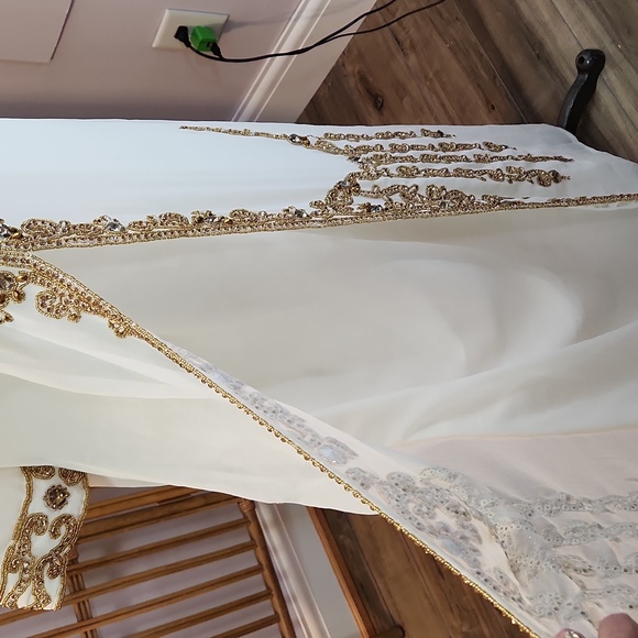 Abdulla Shehab Trading kaftan evening gown cream colored gold beads and crystals - Picture 7 of 16